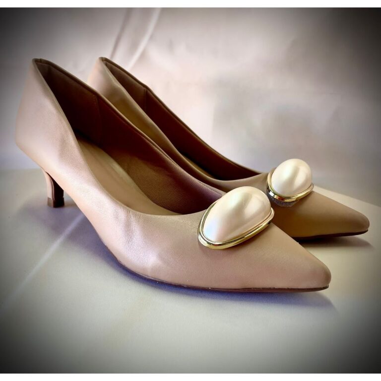 Scarpin Napa Branco E Preto E Bege