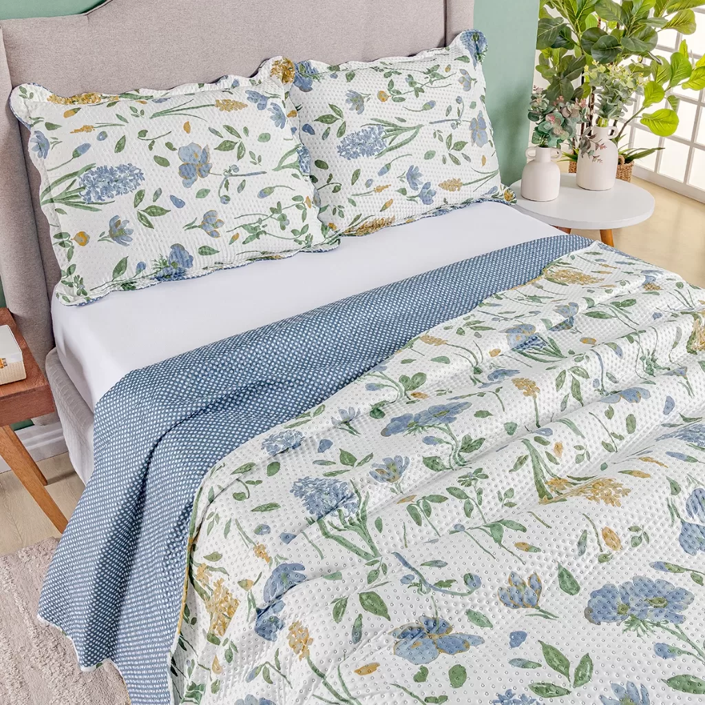 Kit Cobre Leito Colcha Queen Bouti 3 Peças Dupla Face Estampada Porta Travesseiro Aba Americana