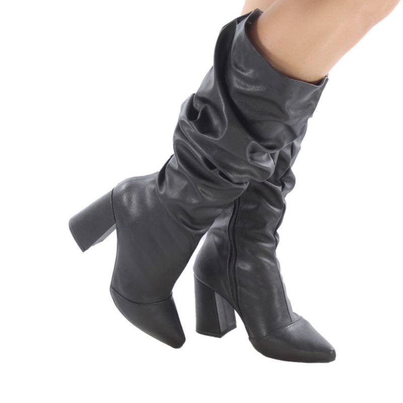 Bota Enrugada Napa Preta