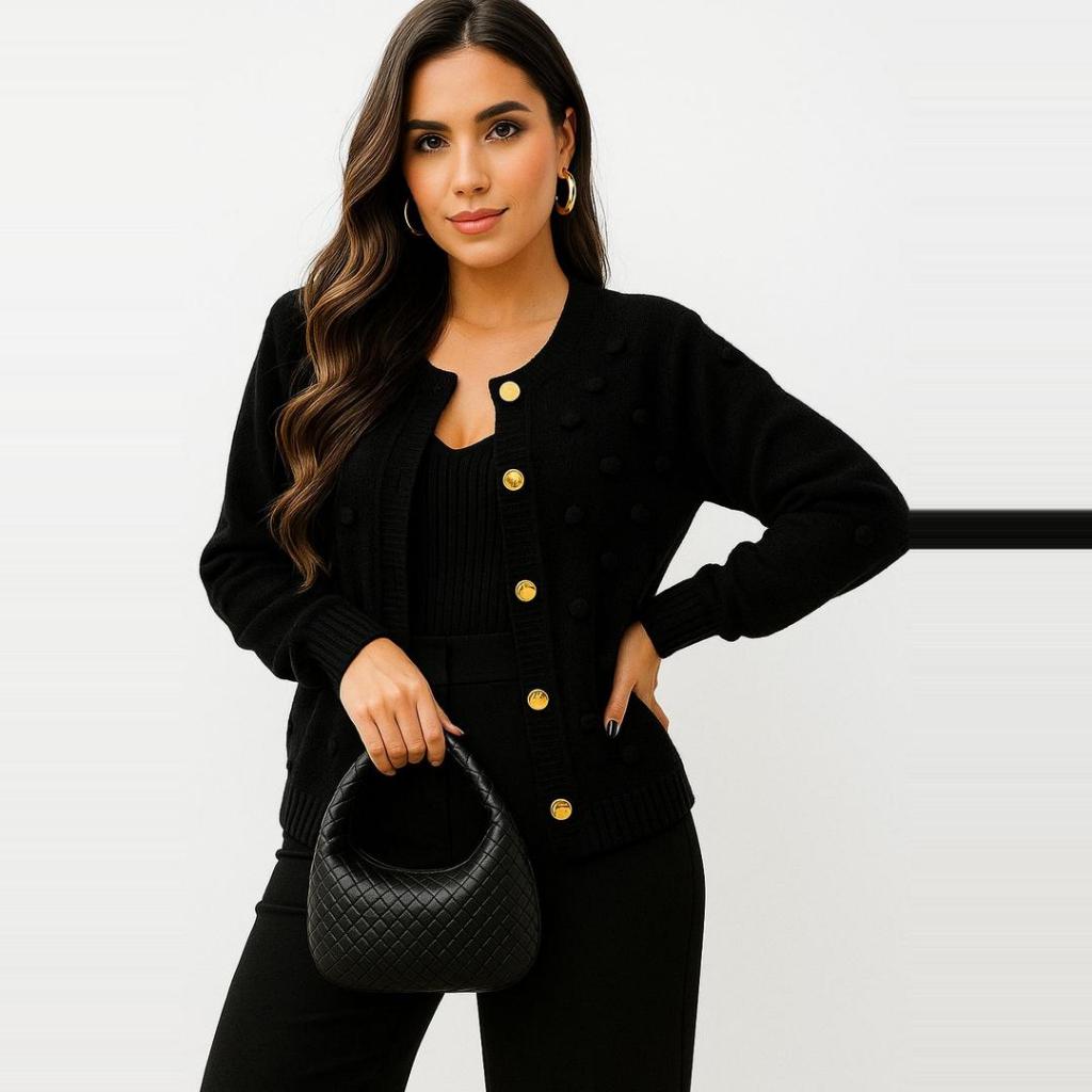 Casaco Feminino Tamanho Único  Tricot Macio com Botões Dourados e Detalhe de Bolinhas