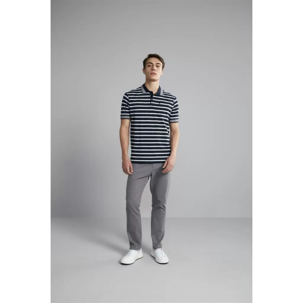 Polo Manga Curta Comfort Piquet – Azul Marinho / Branco