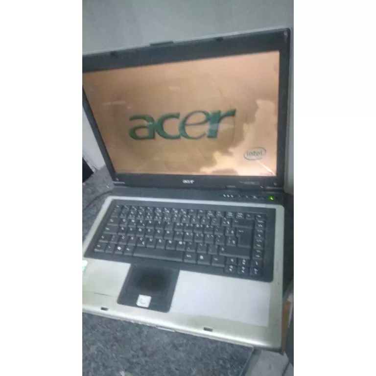 Notebook Acer 3660 funcionando (retirada de peças
