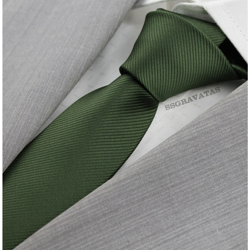 Gravata Verde Oliva Escura Slim Gr454