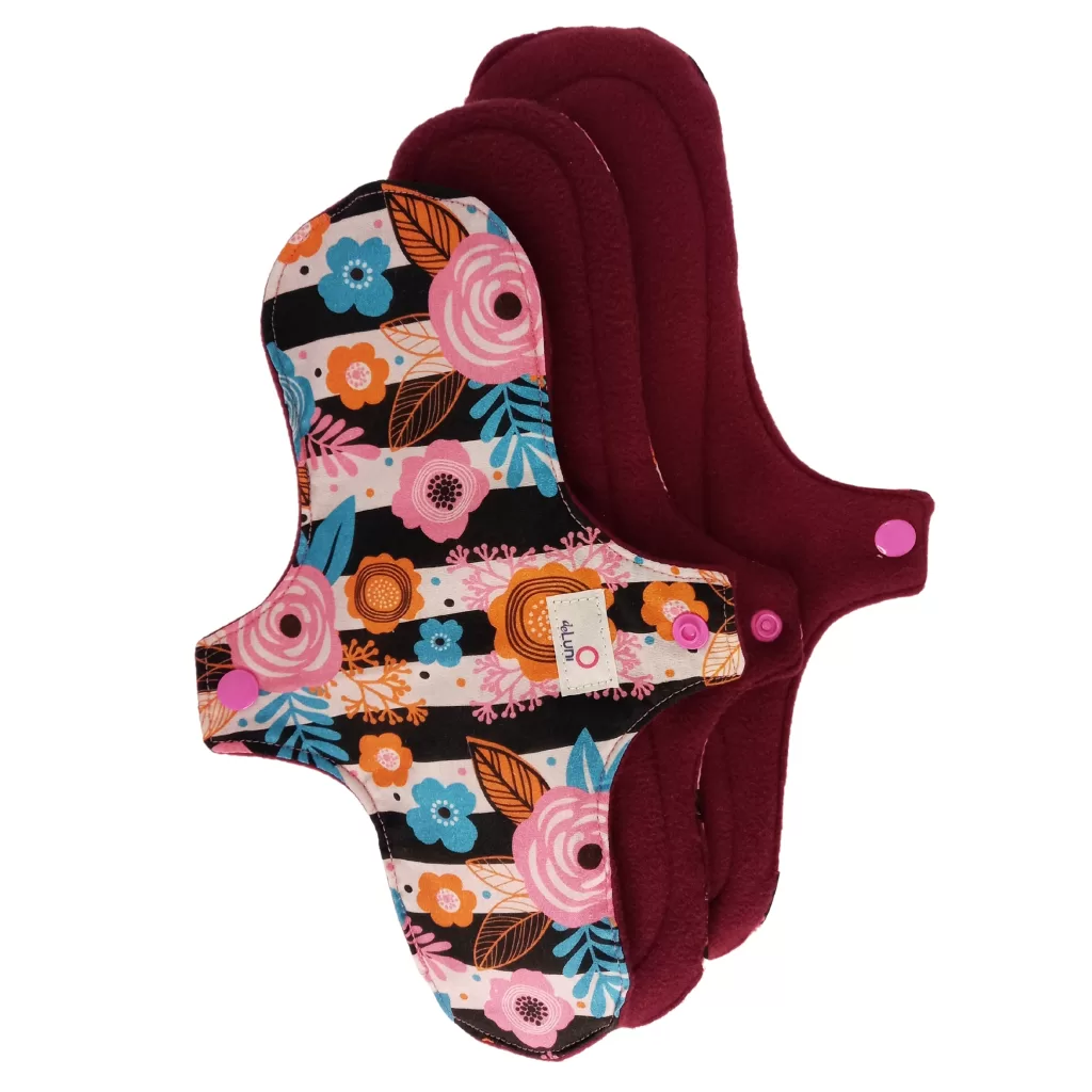 Kit 3, 5 ou 10 Absorventes Noturnos Ecológicos Reutilizáves de Pano Super Extra Grande, Pós-parto, M