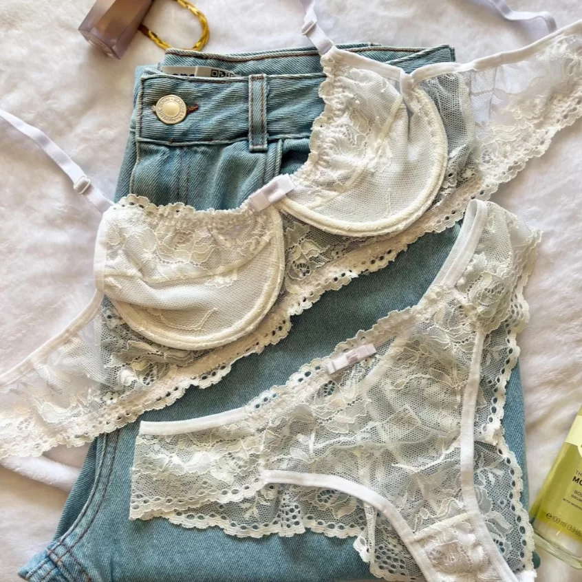 Conjunto Lingerie Plus Size Renda Sutiã sem Bojo Lingerie Feminina Confortável Ajustável