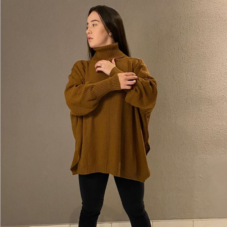 Poncho Feminino Trico Gola Alta Abertura Lateral M