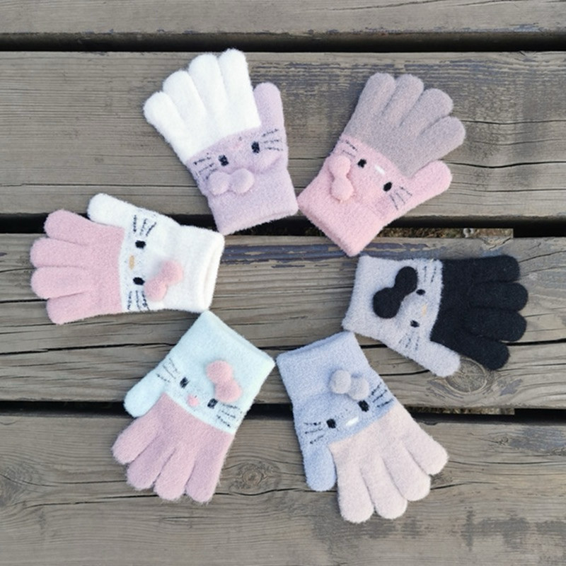 luva infantil de malha desenhos hellokitty modelo novo 2024