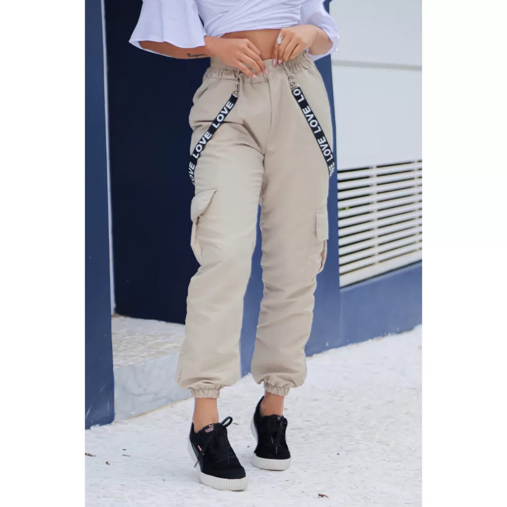 Calça Cargo Feminina Tactel Calça Jogger com suspensório e bolsos Laterais