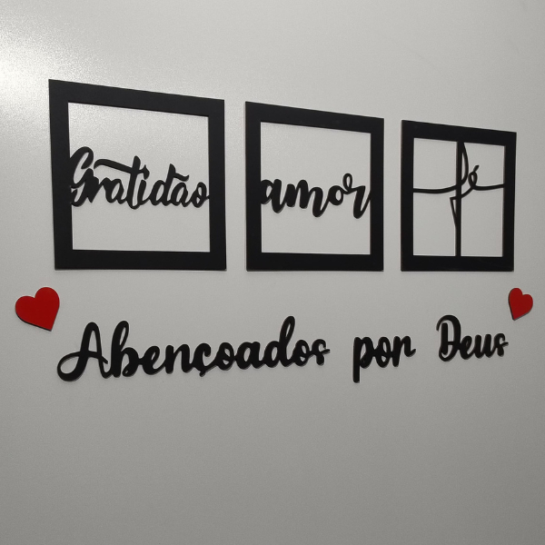 Kit 3 Quadros Decorativos + Frase  ABENÇOADOS POR