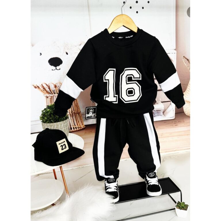 CONJUNTO MOLETOM  PRETO COM BRANCO
