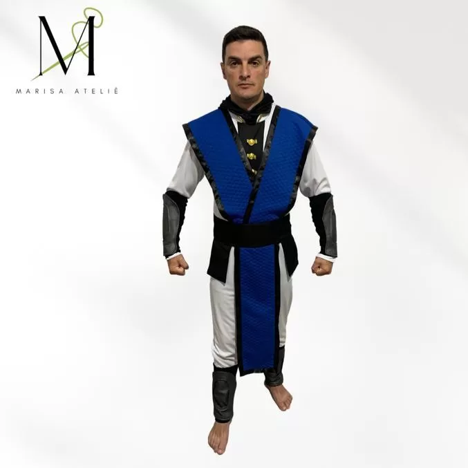 Cosplay Mortal Kombat Raiden
