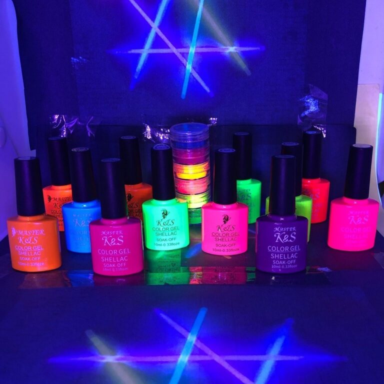 Kit com 12 esmaltes Em Cores Neons + Torre Neon..