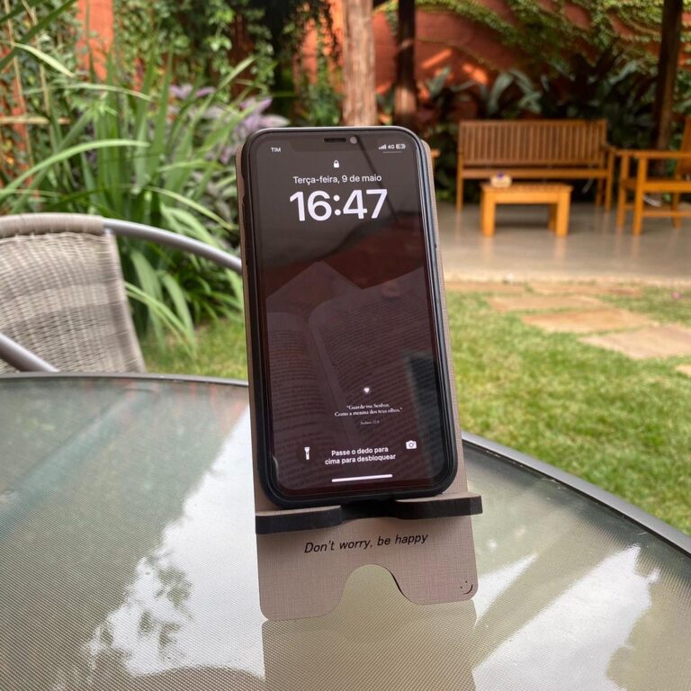 Suporte de Celular em MDF 6mm com Gravação a Las