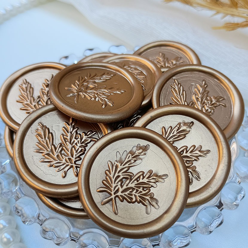 10 Lacre de Cera para convite Dourado brilhante | Alecrim, Raminhos, nossa senhora com Fita dupla fa