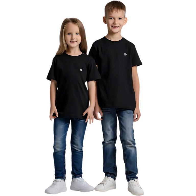 Camiseta Infantil Básica criança na cor Preta me