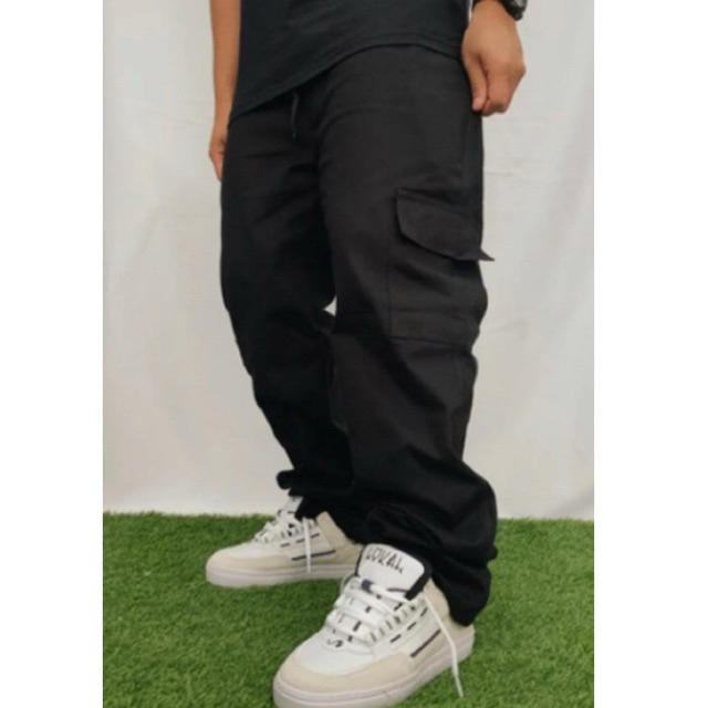 CALÇA CARGO PRETA MASCULINA LARGA 6 BOLSOS UNISSE