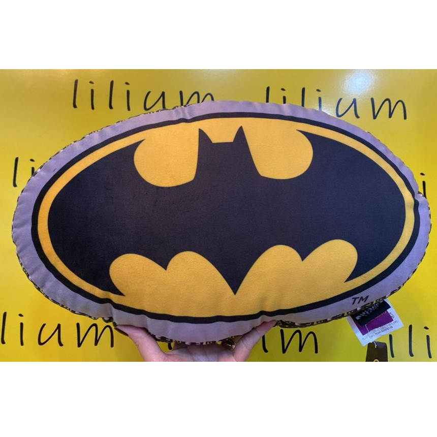 ALMOFADA FORMATO BATMAN DC COMICS MORCEGO
