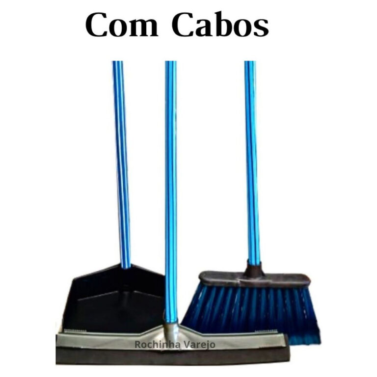Kit com Vassoura com cabo, Rodo Duplo de 40cm com 