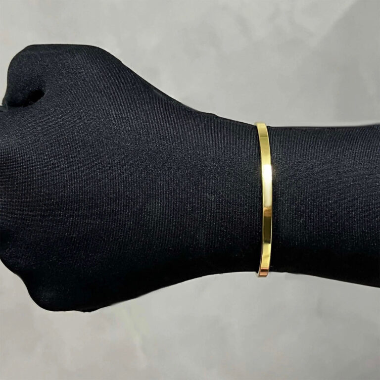 Bracelete Elegante Banhado em Ouro Liso Ajustável