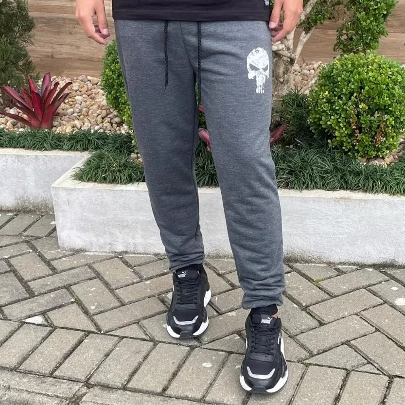 Calça Jogger Moletom Moletinho Slim Caveira Justiceiro Academia