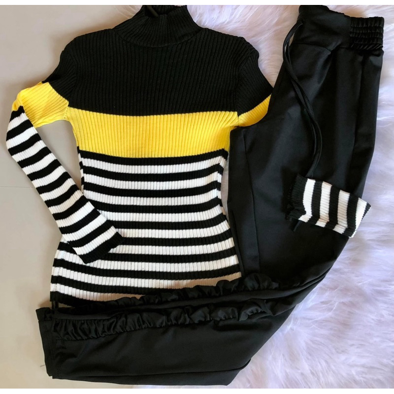 Blusa feminina tricô manga longa listrada