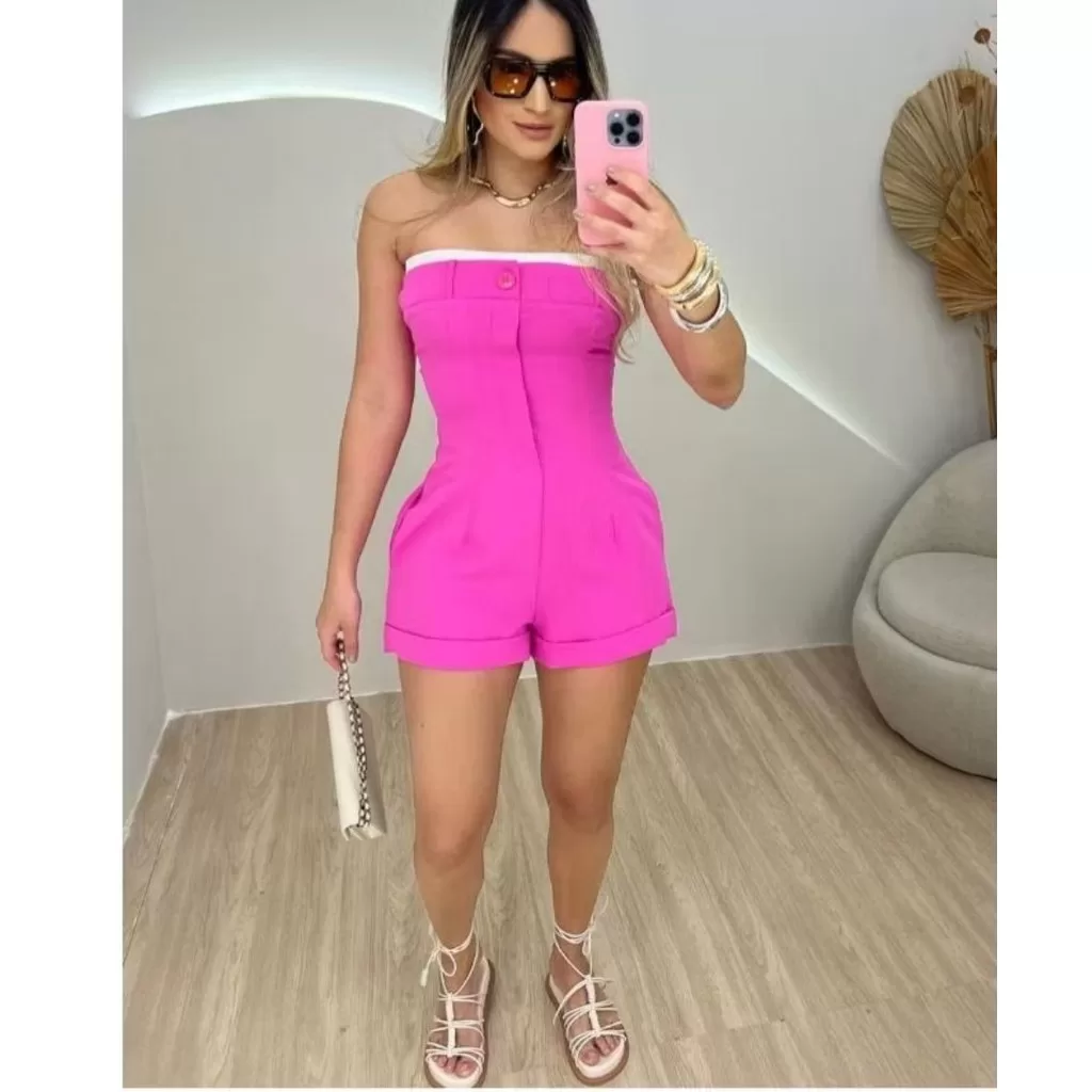 Macaquinho Curto Feminino Bicolor Alfaiataria com Zíper  Tendência Verão