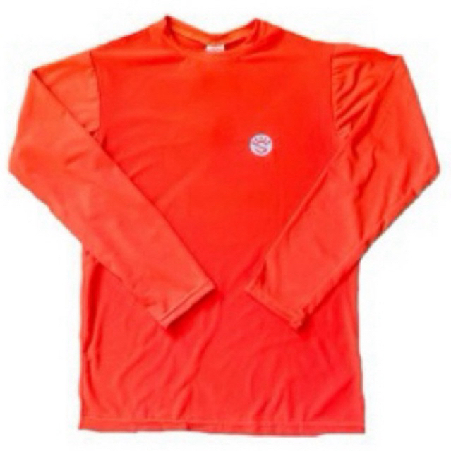 camiseta laranja inf uv 50+