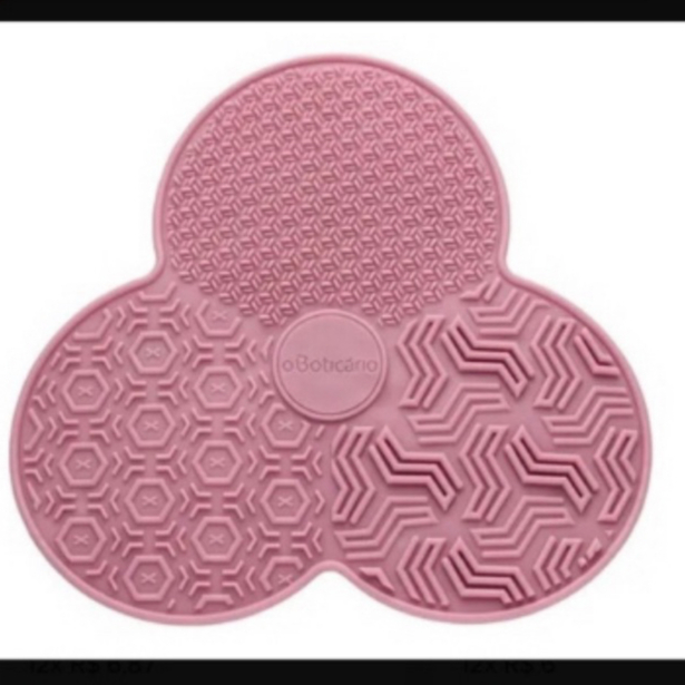 Tapetinho limpa pincéis de maquiagem linha Make B