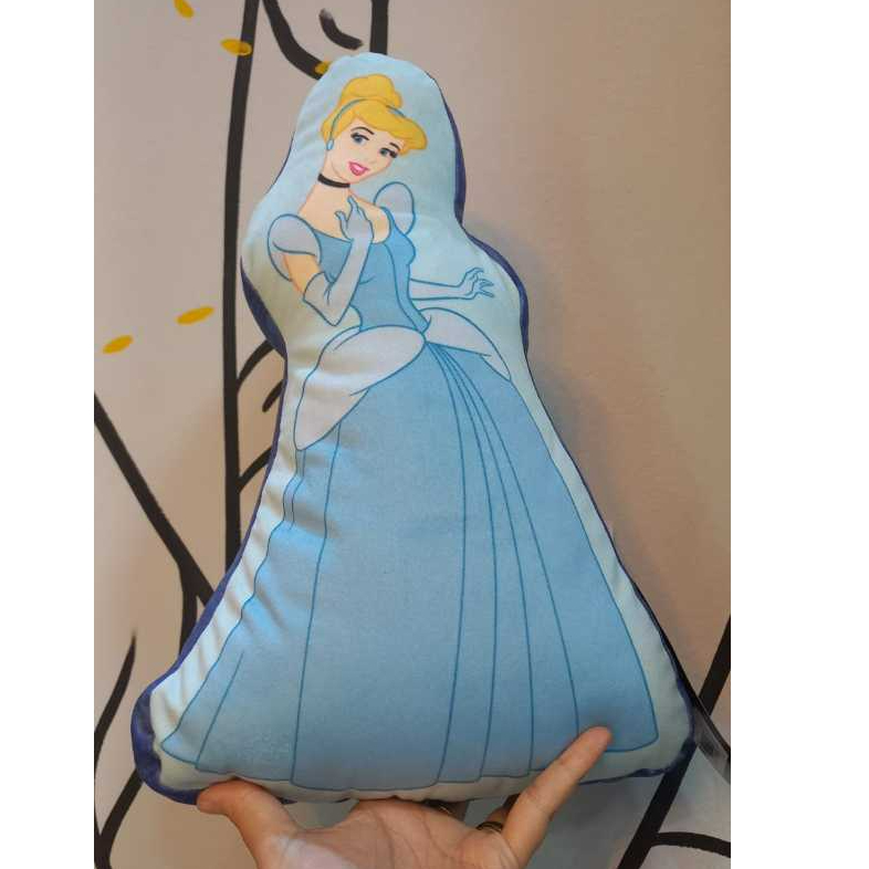 ALMOFADA FORMATO CINDERELA  DISNEY PRINCESAS