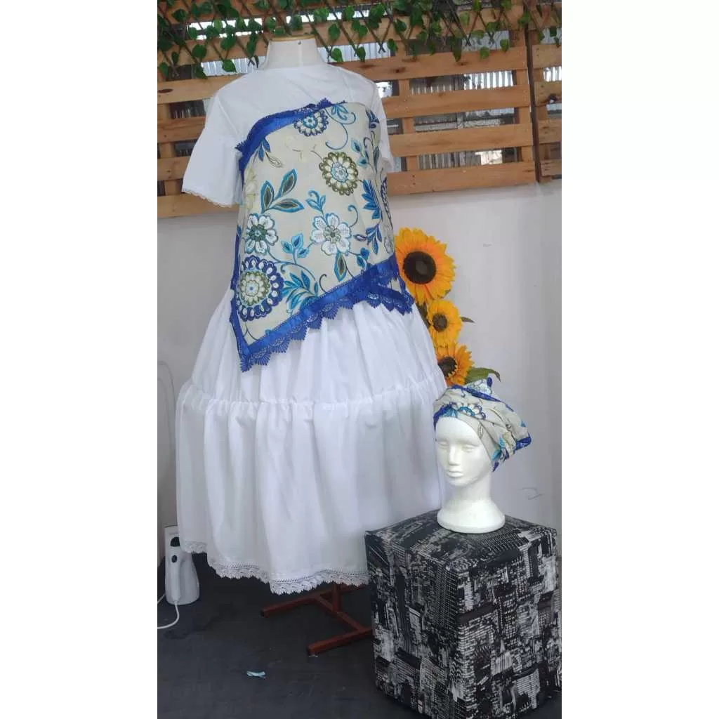 Conjunto pano da costa + pano de cabeça florido com renda azul GP48