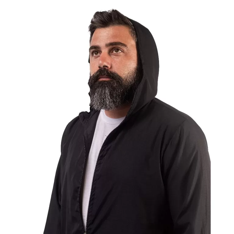 Agasalho Corta Vento Preto com Touca