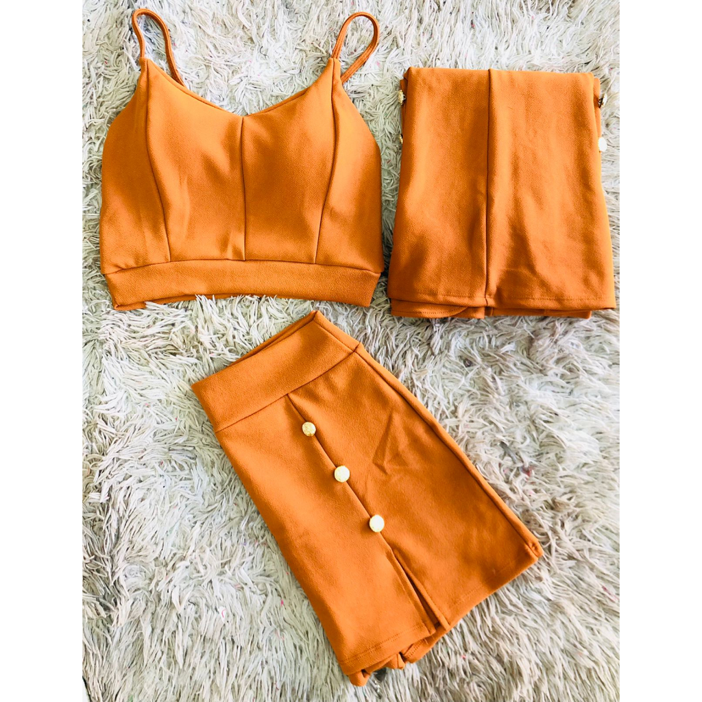 LINDO CONJUNTO  BLAZERS MANGA LONGA,SHORT,,TOP BEM CONFORTABLE TAMANHO UNICO