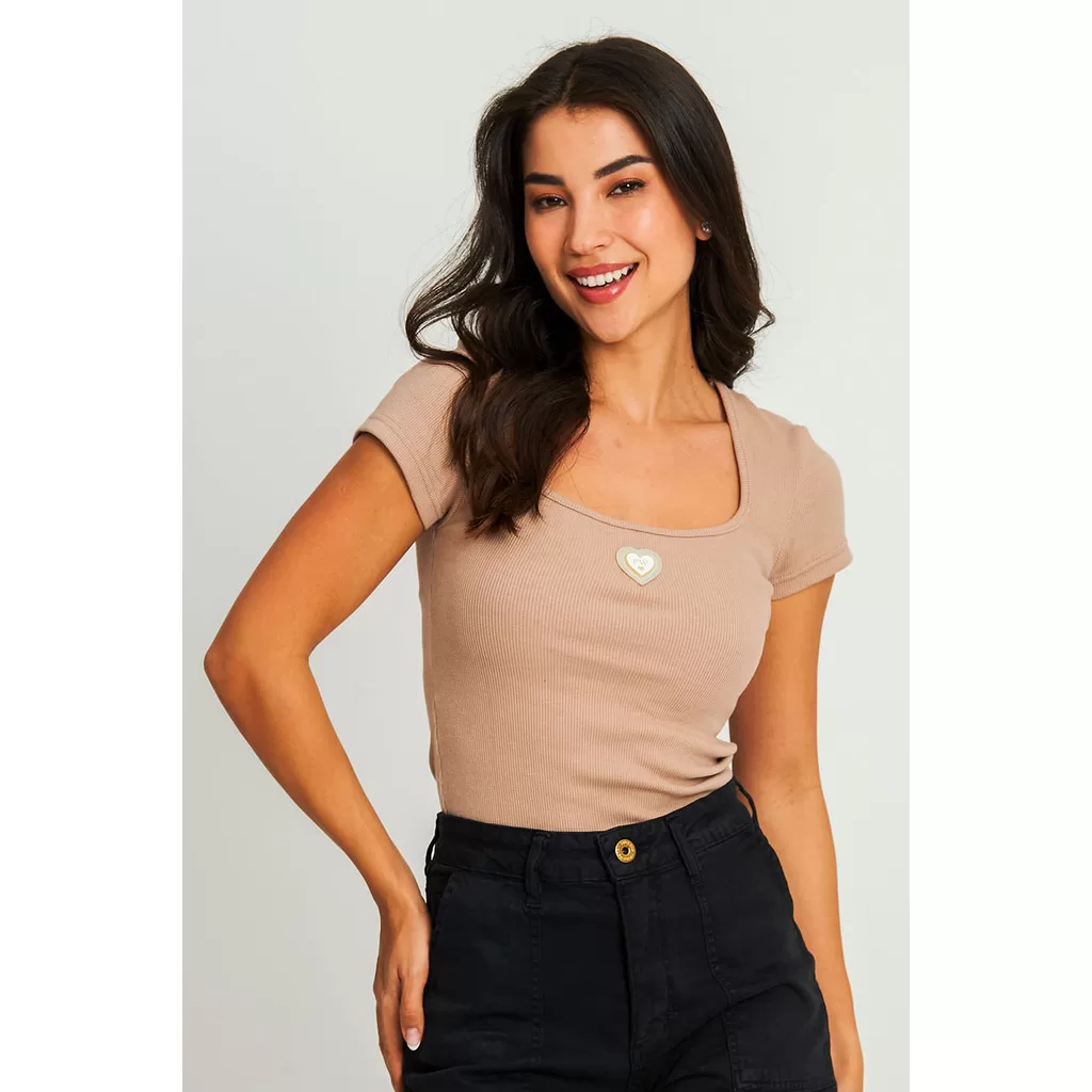Blusa Feminina Casual Decote Reto Polo Wear Bege Claro