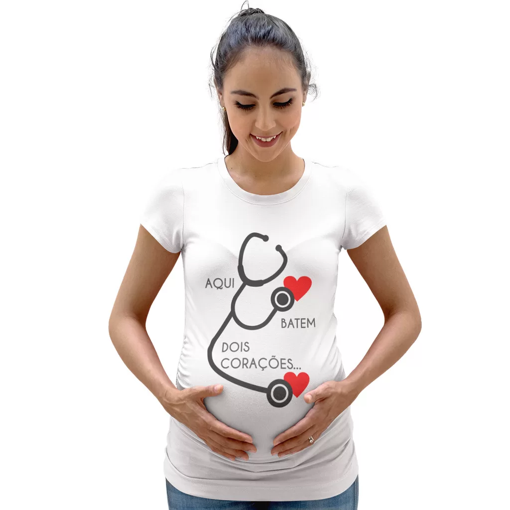 Camiseta Gestante Aqui Batem Dois Corações – Anúncio de Gravidez