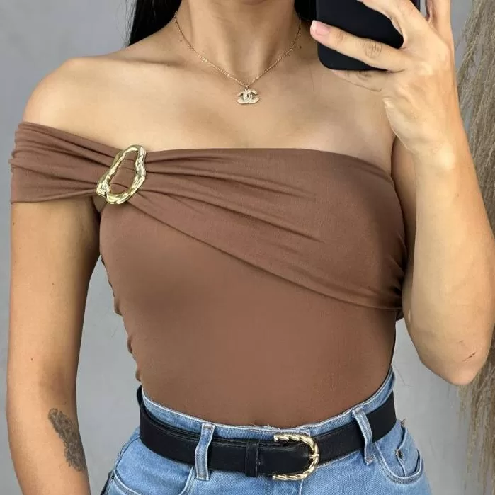 Body Feminino Ombro Só Mula Manca com Fivela Poli