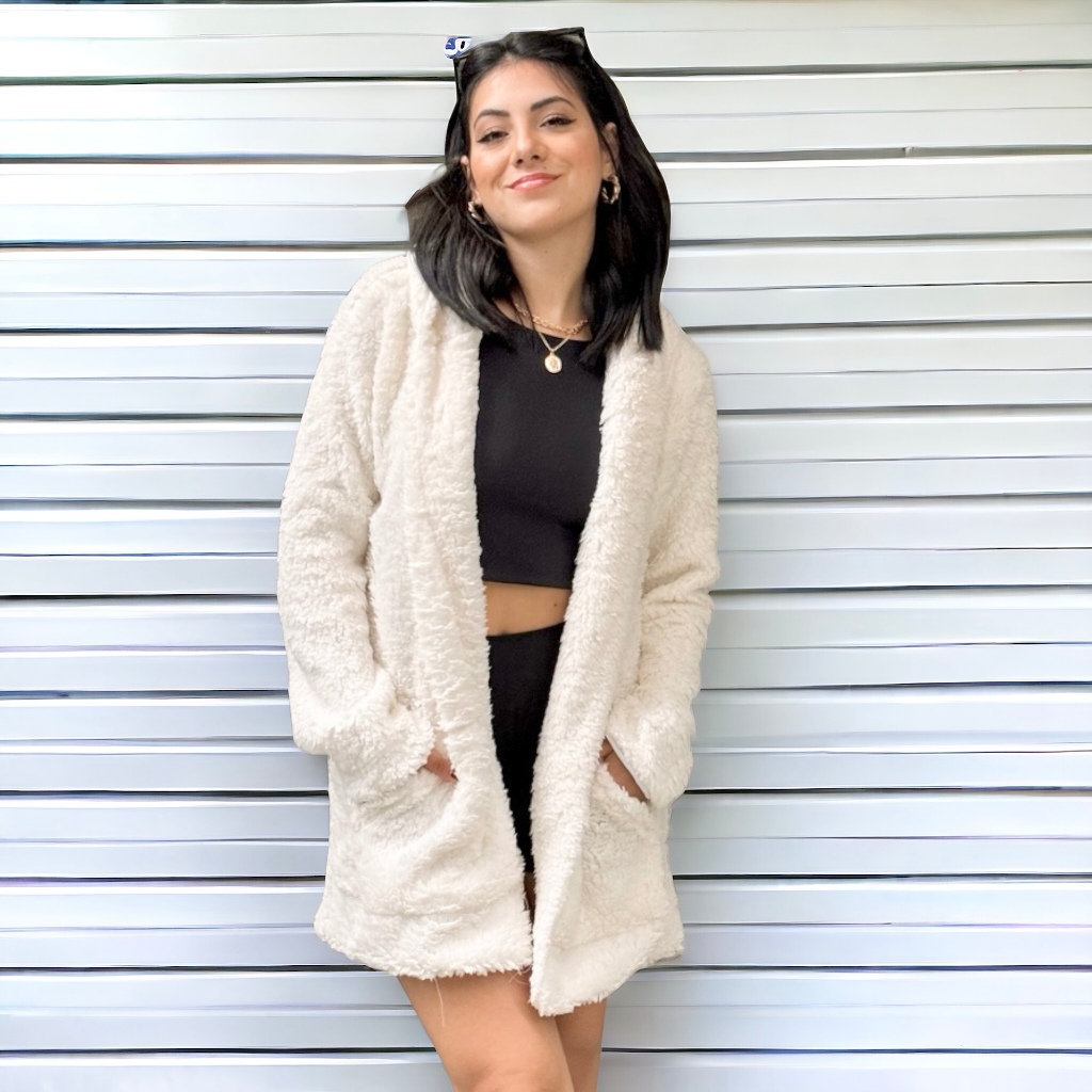 Blusa Casaco Pelinhos Sobretudo Teddy Com Capuz Bolsos Laterais Inverno Jaqueta Feminina Manga Longa