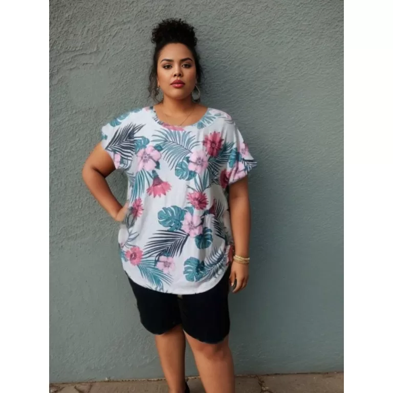 Blusinha manga curta estampada plus size – G