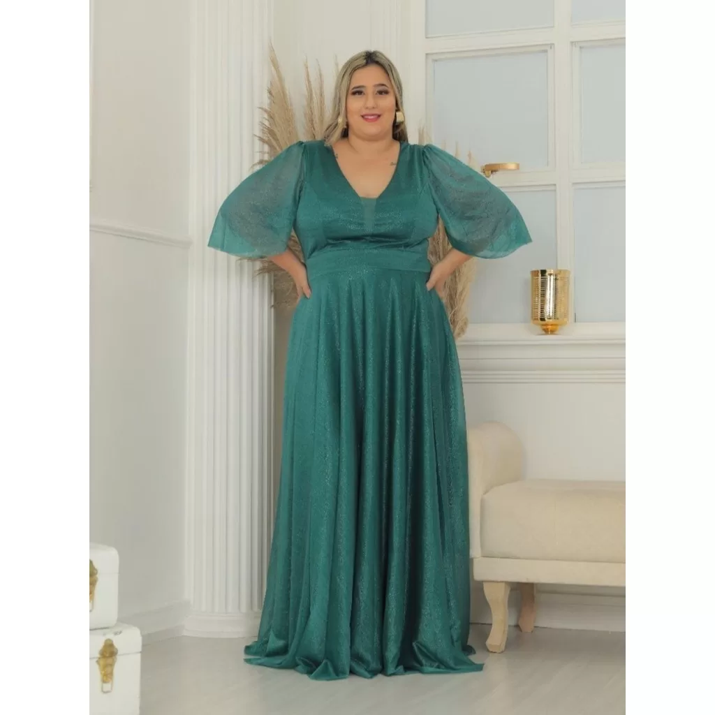 Vestido Longo Feminino Plus Size Curve de Festa e Formatura Com Manga