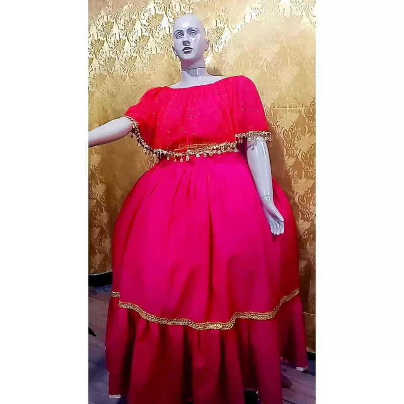 conjunto cigana vermelho e dourado.