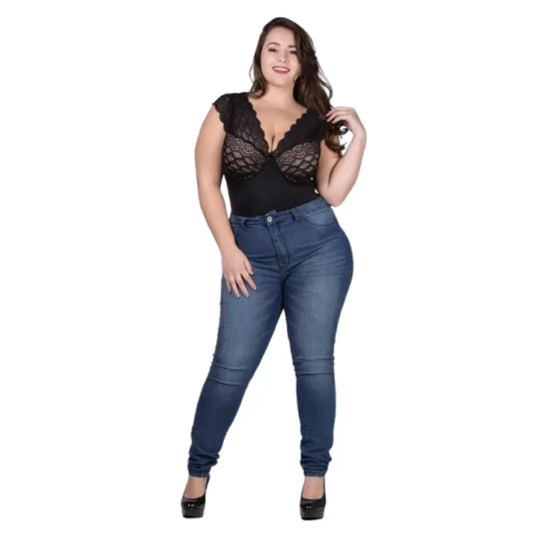 Body Essencial em Renda com Aro
