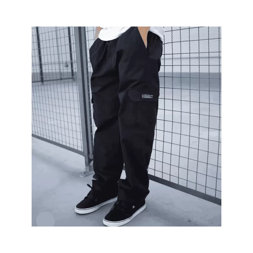 Calça Cargo Sarja Fire Apparel Reta Caimento Streetwear Modelo Largo Oversized