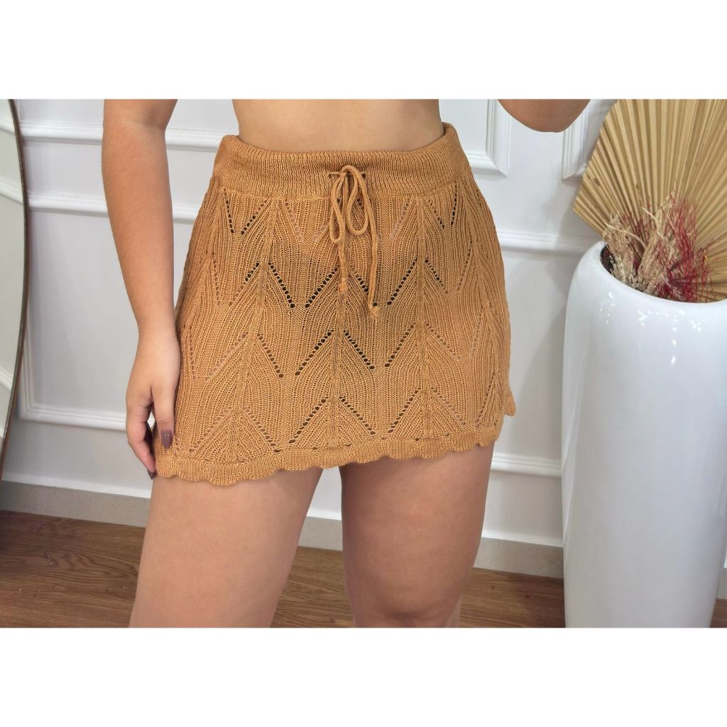 Saia Saída Praia Curta em Tricot Ponto Crochê com Cordão Ajustável Moda Verão Lançamento Tendência