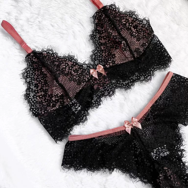 Conjunto Lingerie Calcinha E Sutiã Sem Bojo Renda
