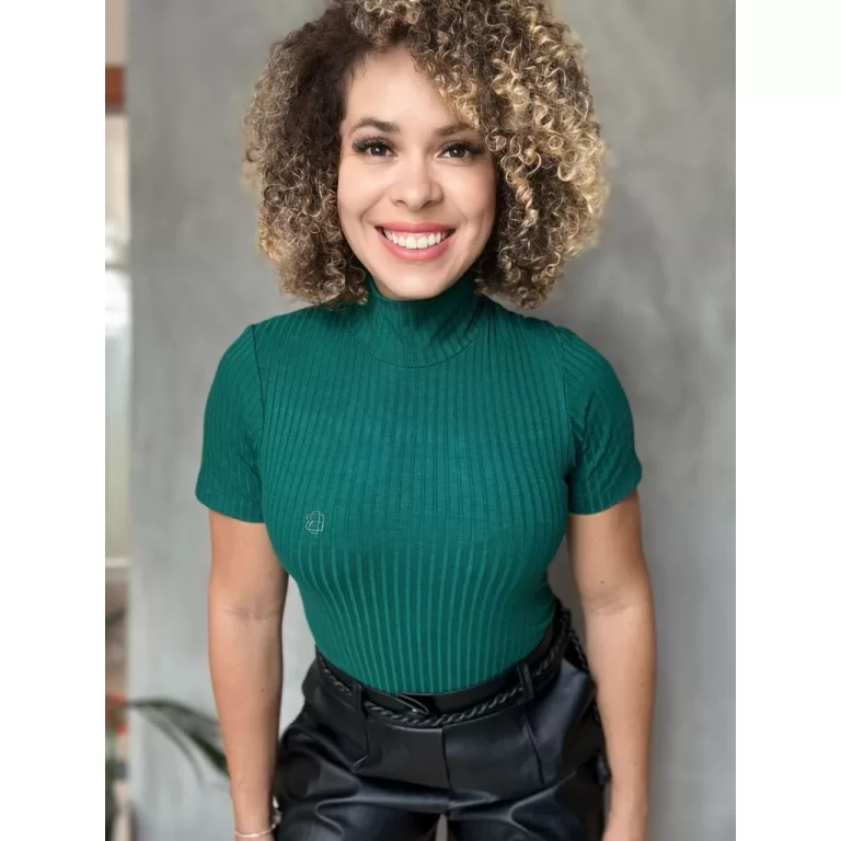 Body Canelado Gola Alta e Manga Exclusive