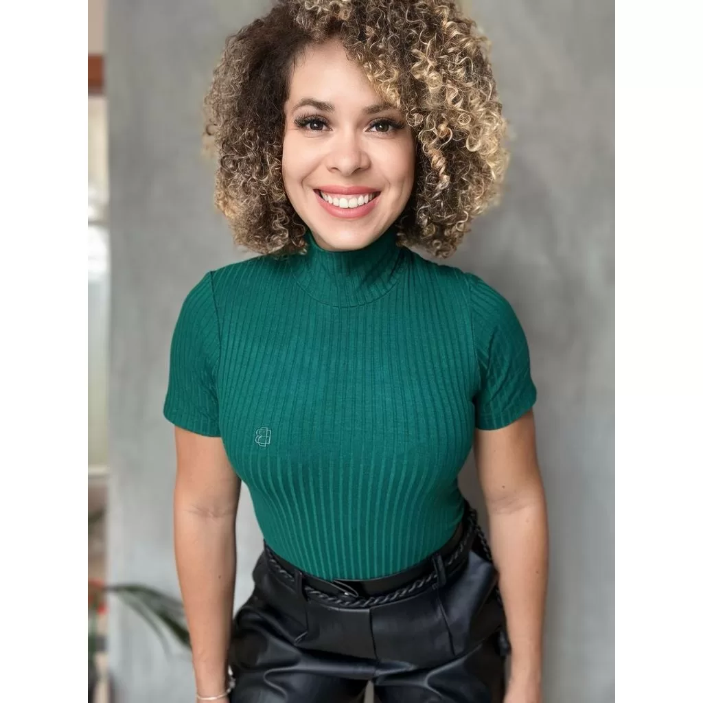 Body Canelado Gola Alta e Manga Exclusive