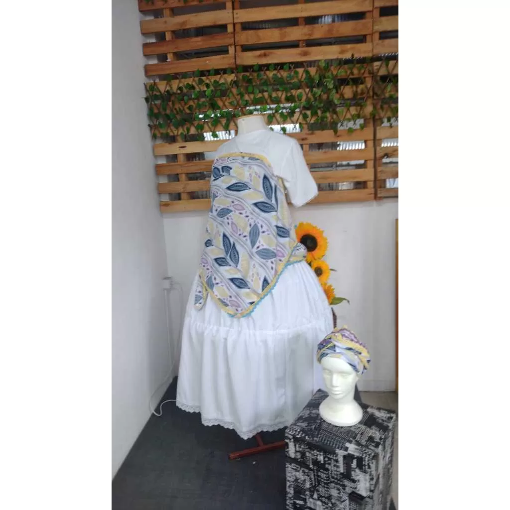 conjunto pano de costa + pano de cabeça florido com renda amarela GP45