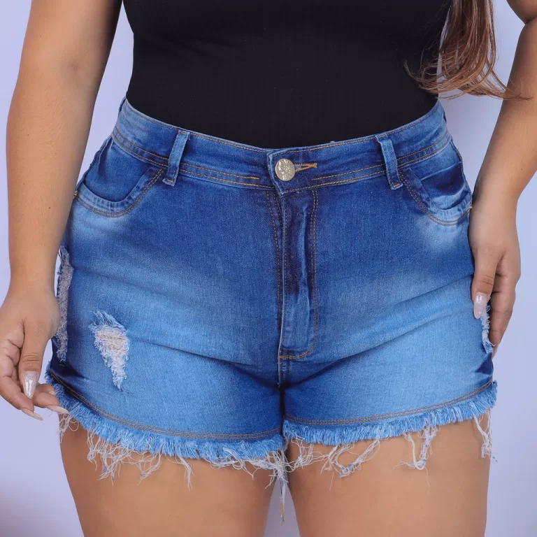 Short Jeans Feminino Plus Size Desfiado Destroyed 