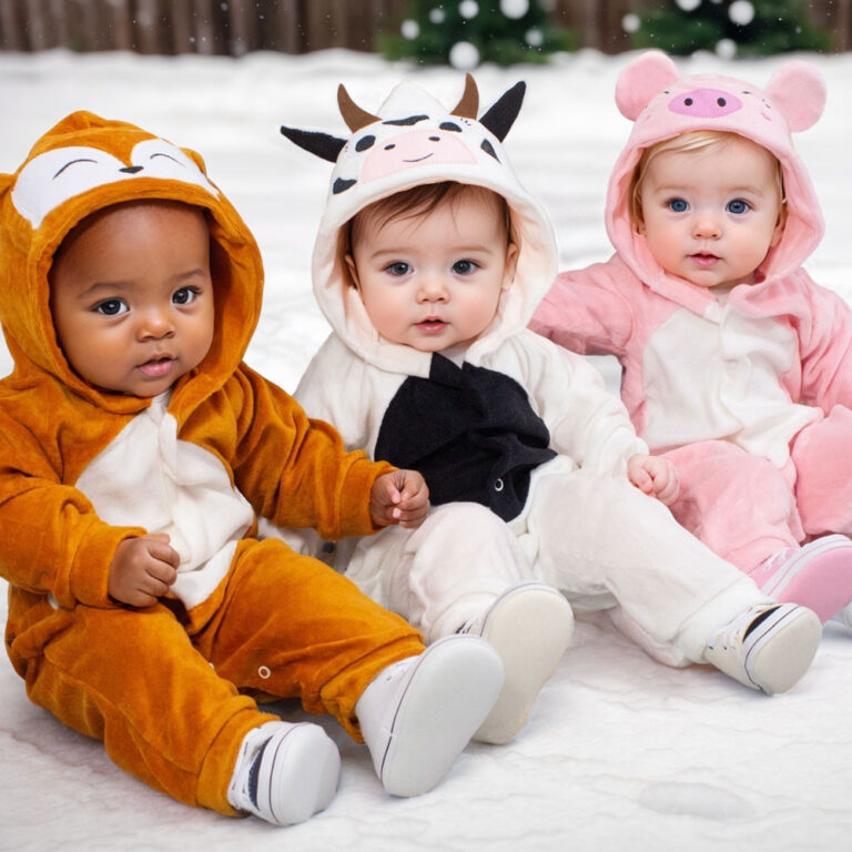 Macacão Plush para Bebê com Capuz Bordado –