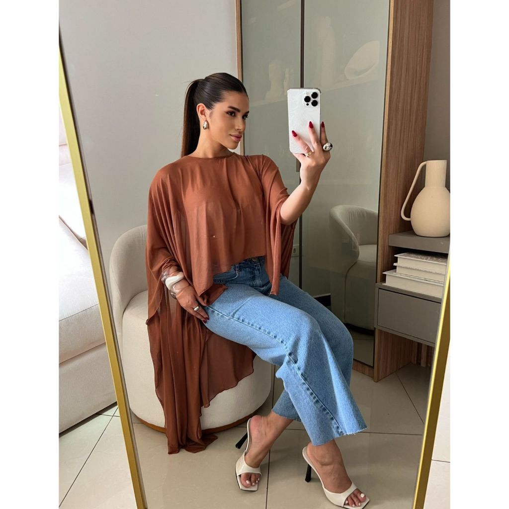 Capa Virginia Modelo Boho Chic Tendencia 2025 Moda Feminina (Não Acompanha top, somente capa)