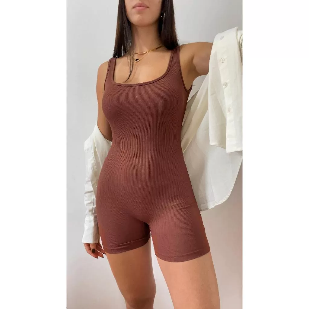 Macaquinho Feminino Ribana Canelado Curto Casual Confortável